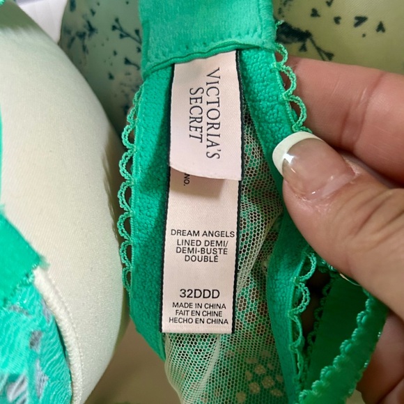 Victoria's Secret Dream Angels Lined Demi Bra Green Floral Lace Size 32DDD - Picture 3 of 3